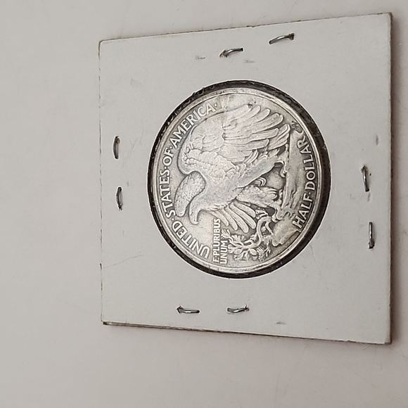 1942 P Walking Liberty Half Dollar - Picture 4 of 6